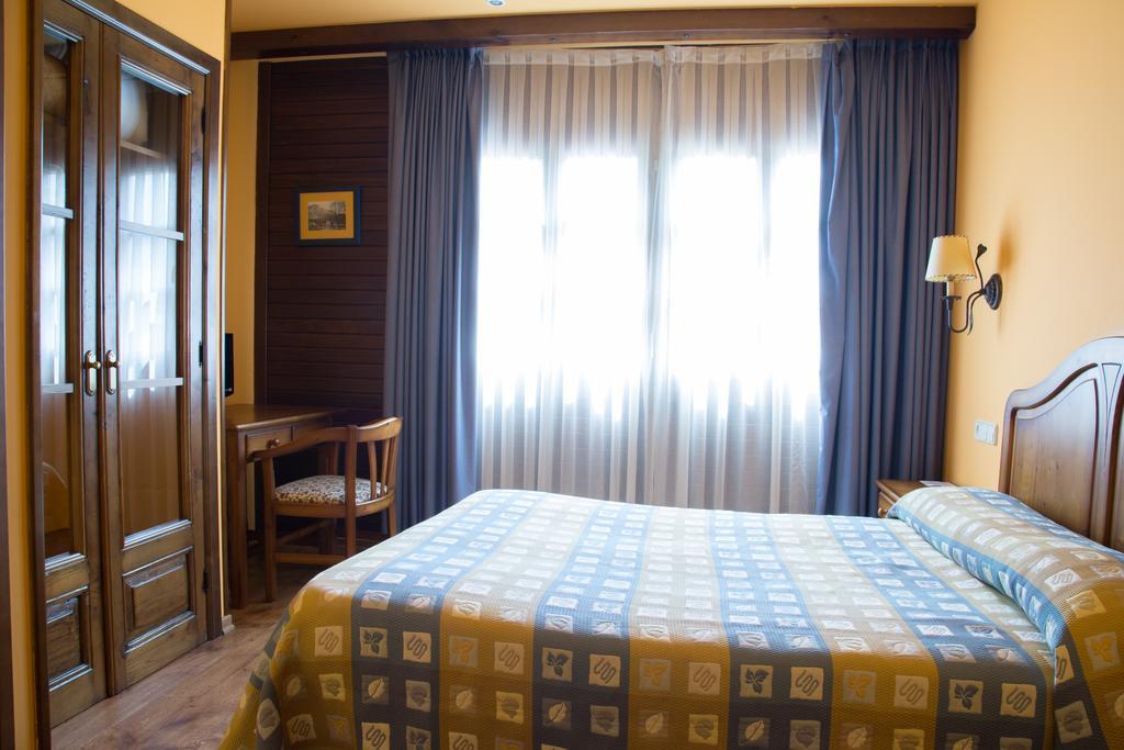 Hotel Balcon De Aguera San Martin (Asturias) Quarto foto